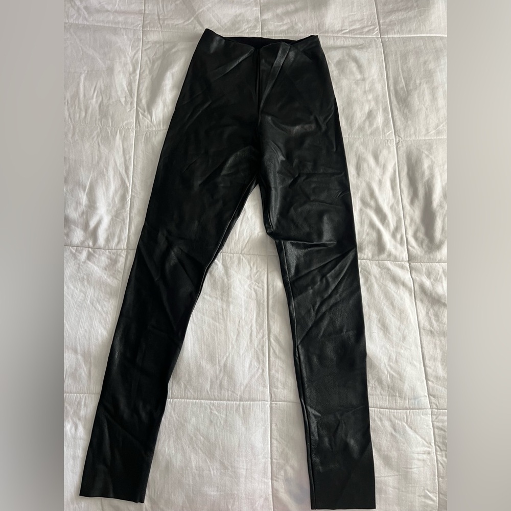 Commando Shiny Black Leggings